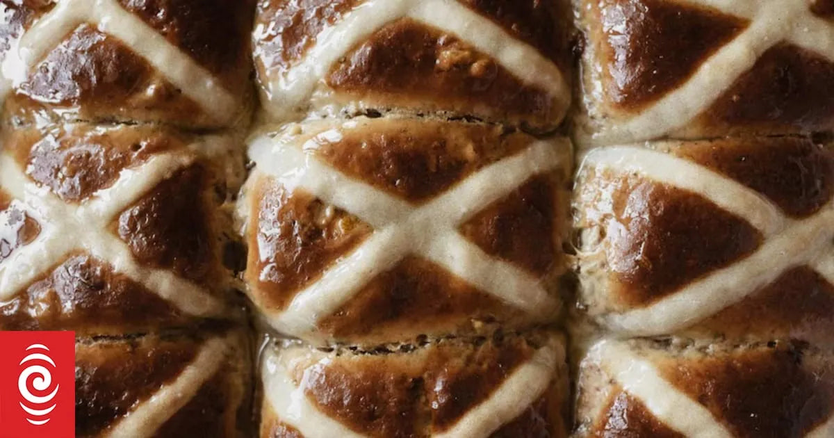 Are hot cross buns a good pre-workout snack? – BalancedFitnessGear